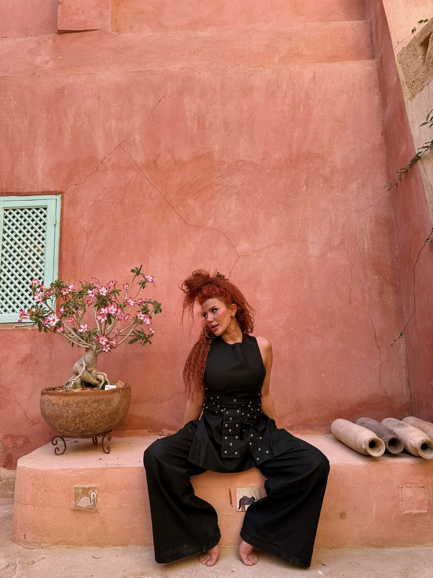 ELENA BLACK - إلينا