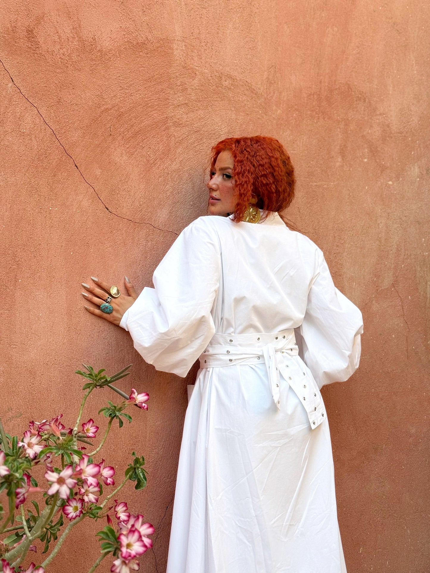 THALIA WHITE - ثاليا