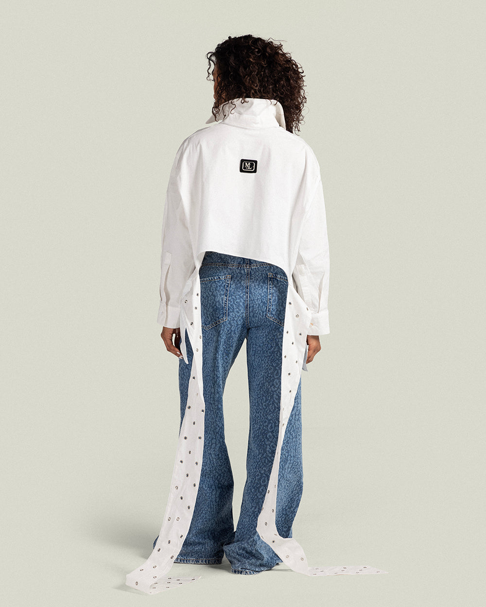 The multi-way Eyelets shirt