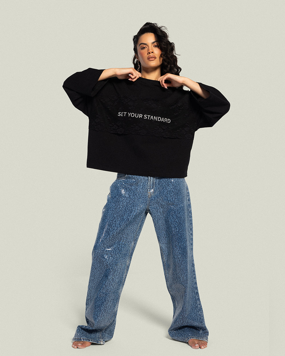 The Cropped Dentelle  T-shirt - Noir