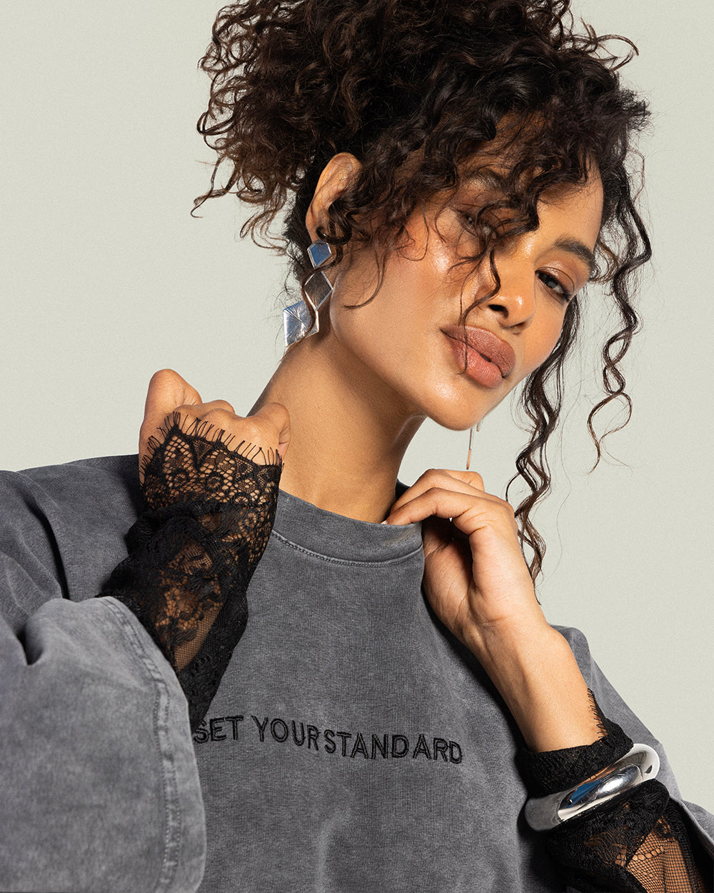 Asymmetrical Dentelle T-shirt -Washed Gray