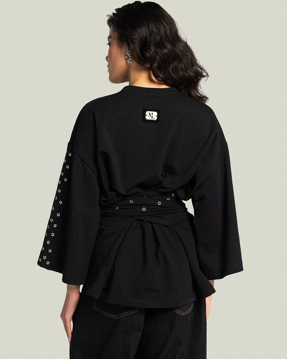 The Multi-Way Eyelets T-shirt - Noir