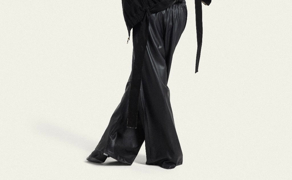 LEATHER PANTS